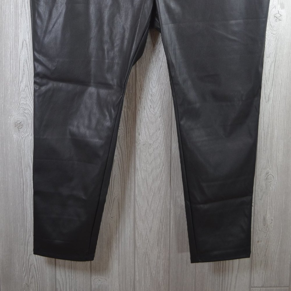 NWT Terra & Sky Leather like Pants 3X PLUS SIZE - Picture 2 of 9